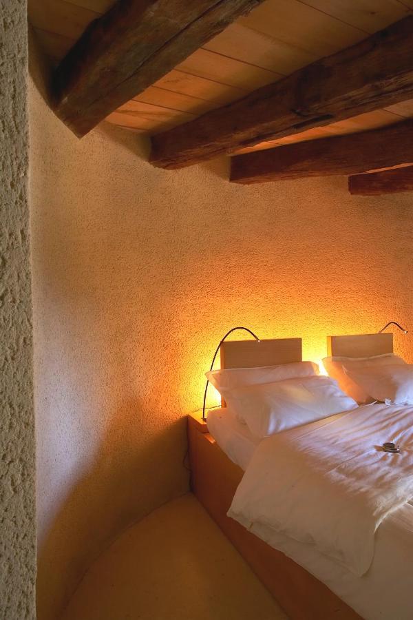 Chateau De Salettes Cahuzac-sur-Vere Bagian luar foto